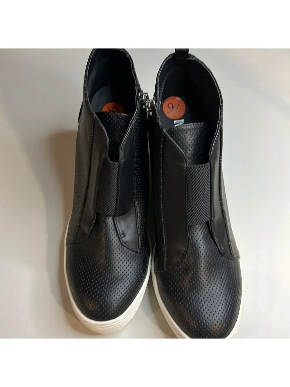 Mia Black Wedge Platform Booties Size 9.5
